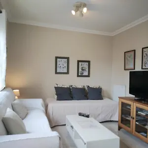 https://apartamento-maya.adeje-hotels.com