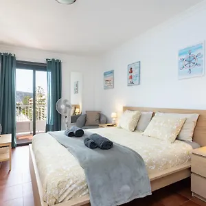 los-cristianos-center-los-cristianos-tenerife-38650.in-canary-islands.com/